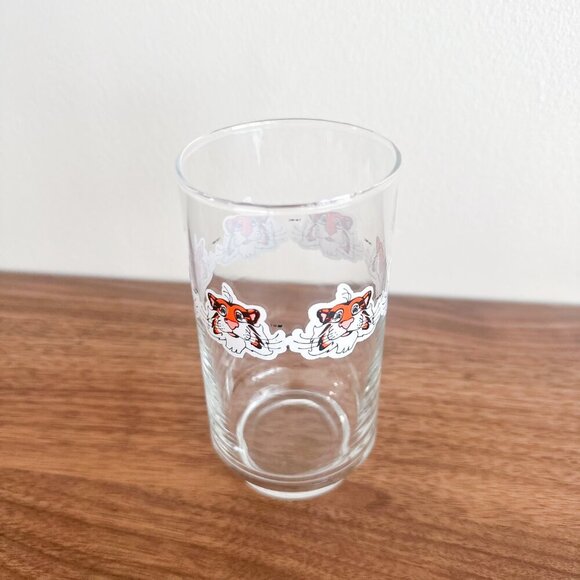 Vintage Esso Tiger Glass 80s Gas Station Promo Collectible Cup - Picture 3 of 4
